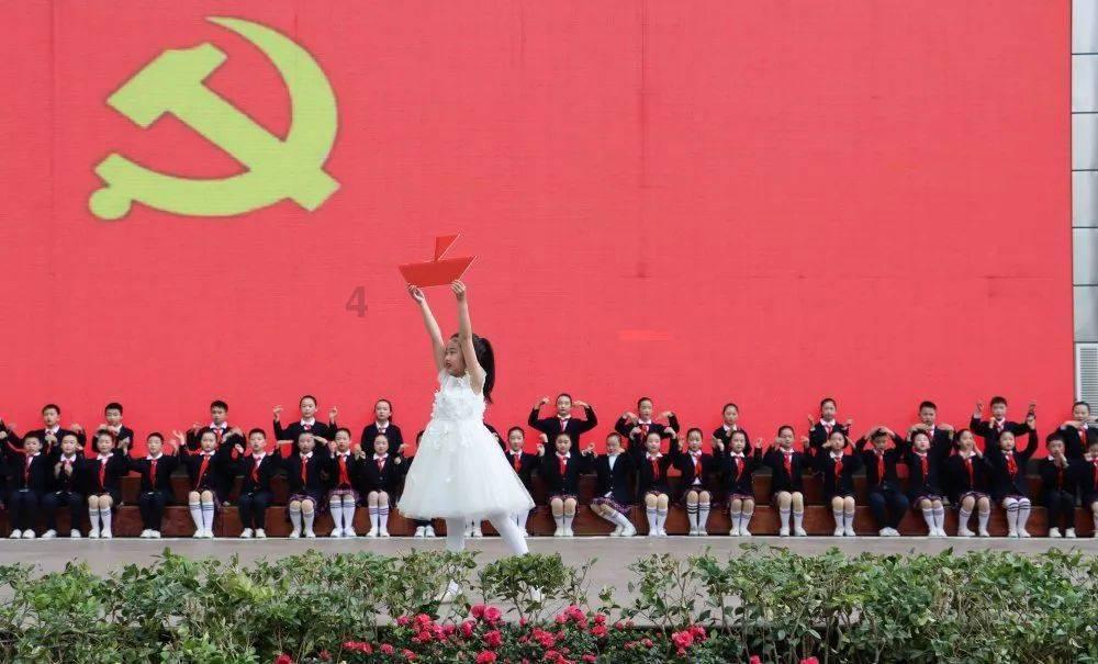 年轻时的港风美人太惹眼,最后一位力压蔡少芬成为港姐